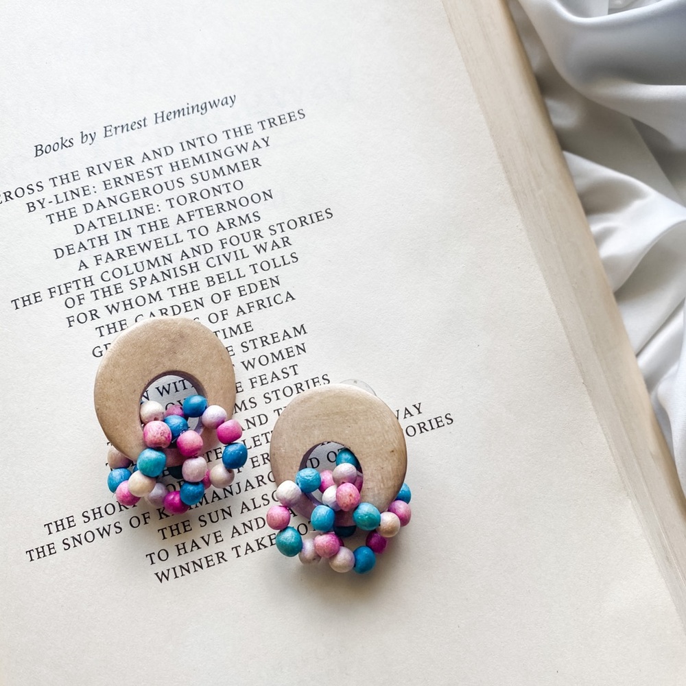 90s Retro Pastel Wood Earrings - Picture 2 of 6